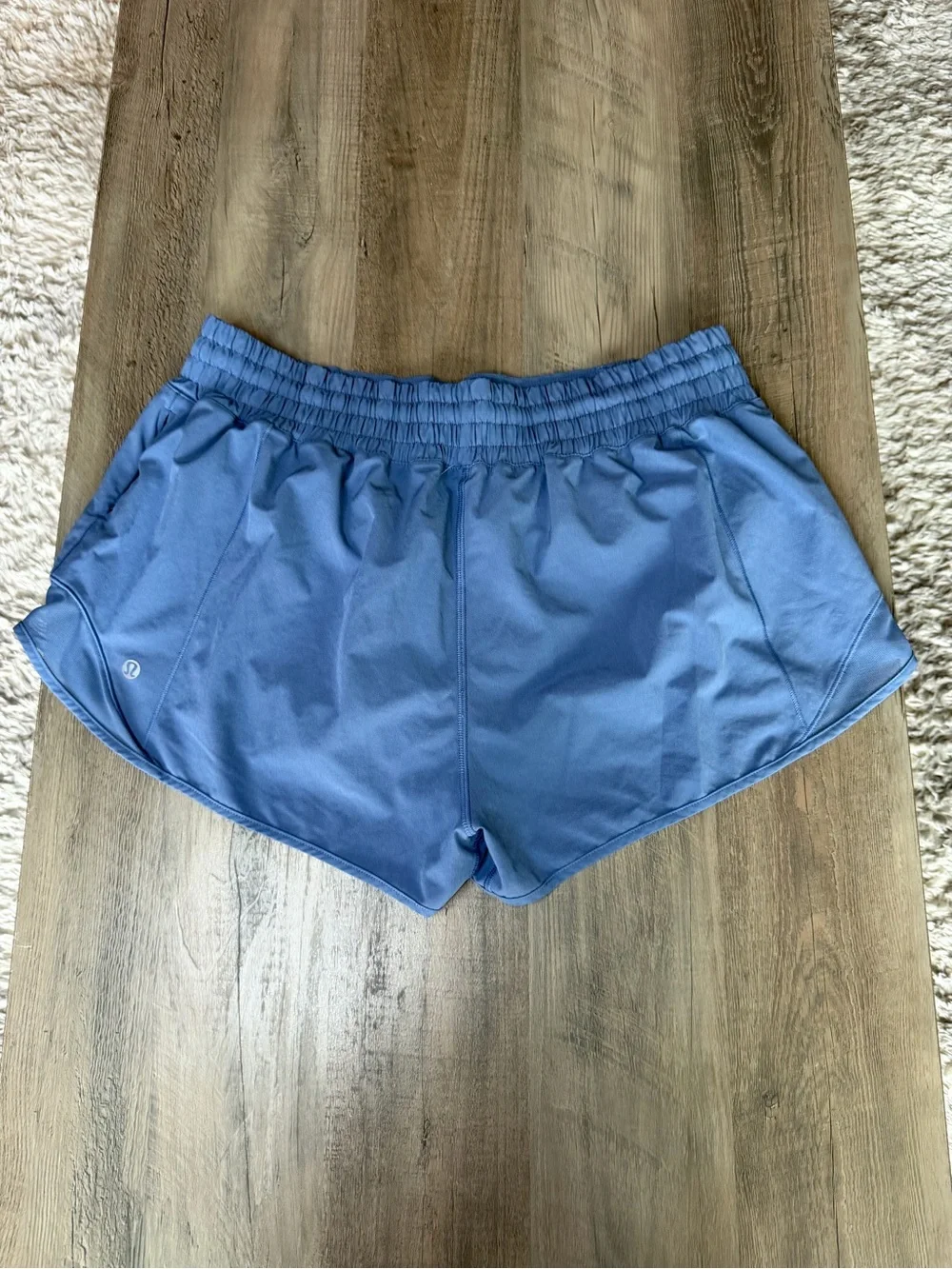 NWOT Lululemon HR Hotty Hot Shorts 2.5” Sz 12 *Oasis Blue*💙